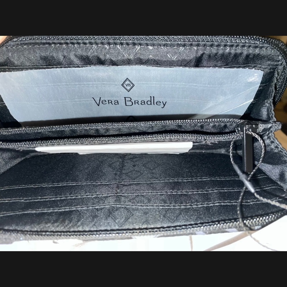 🎉HP🎉New! Vera Bradley Quilted Accordion Zip Wallet In Black Paisley Noir🖤 - Picture 5 of 8